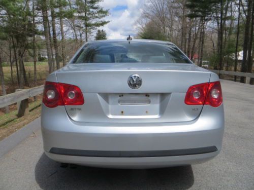 ONE OWNER 5 SPEED TDi DIESEL SMOKE FREE SUNROOF MICHELIN TIRES ALLOY WHEELS, image 92