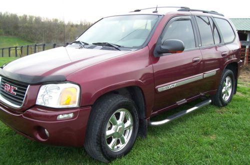 2004 gmc envoy slt** clean** sharp** leather** rust free**