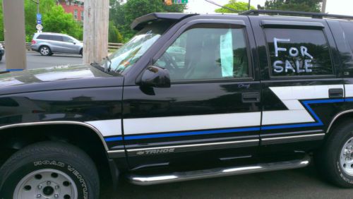 Custom 99 tahoe lt-  rural fire chiefs vehicle- garaged and well maintained