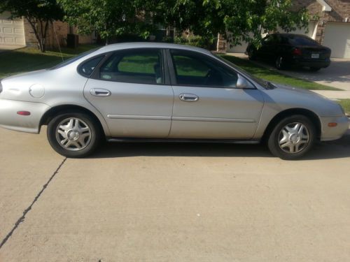 1999 ford taurus se sedan 4-door 3.0l