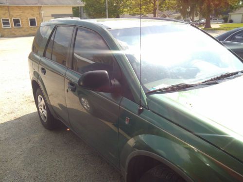 2003 saturn vue beautiful condition 1 light missing. bcm/ecm error. drives great