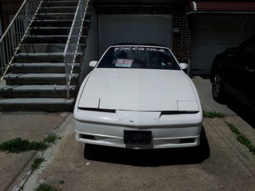 1989 pontiac firebird base coupe 2-door 2.8l