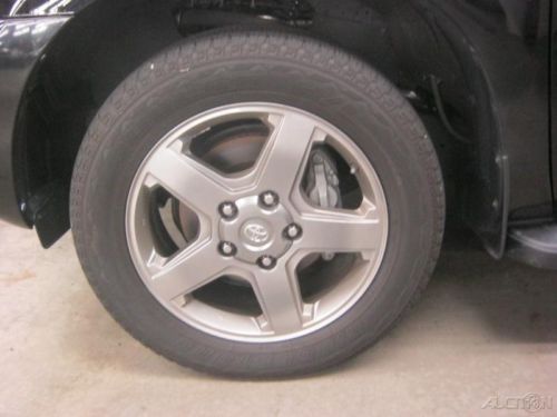 2012 SR5 5.7L V8 (A6) Used Certified 5.7L V8 32V 4x2 SUV, US $35,981.00, image 3