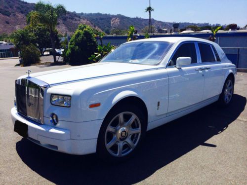 2004 rolls royce phantom one owner, looks new, just serviced, ships worldwide !!