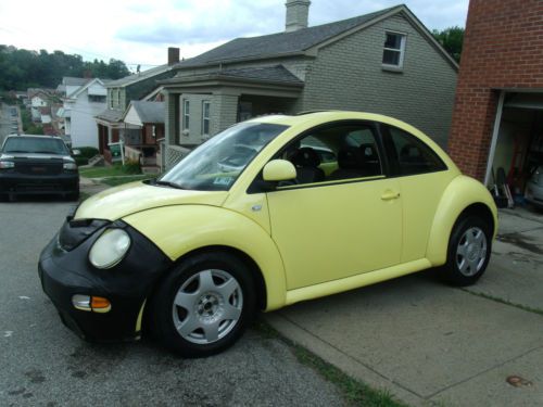 2000 volkswagen new  beetle power  moonroof 6 disc cd