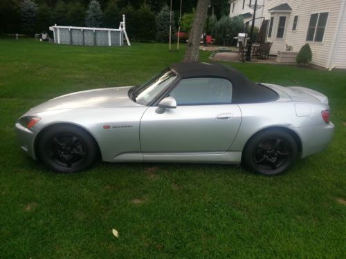 2002 honda s2000 base convertible 2-door 2.0l