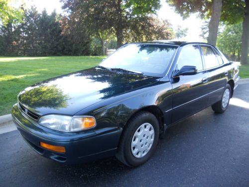 1995 toyota camry le - 97k miles - no reserve - sedan 4-door 2.2l 4-cyl auto