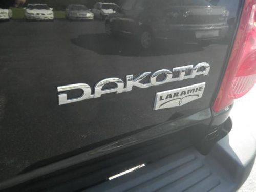 2011 dodge dakota laramie