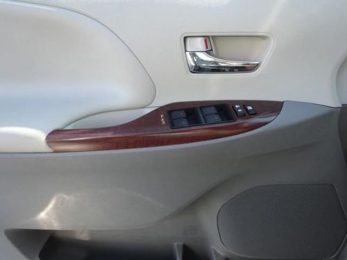 2012 toyota sienna xle