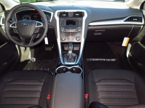 2014 ford fusion se