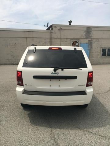 2005 jeep grand cherokee laredo