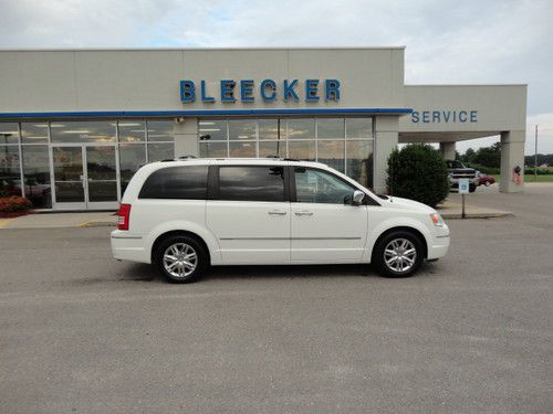 2009 chrysler town &amp; country limited   12653a