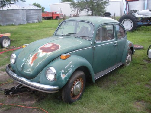 1971 volkswagon super beetle, Very solid body, runs, image 1