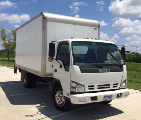 2007 isuzu npr base 5.2l