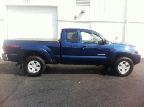 2006 toyota tacoma base extended cab pickup 4-door 4.0l 4x4 sr5