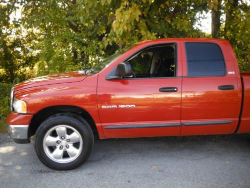 2002 dodge ram 1500 4x4 4door quad cab w/coldairconditioning 5.9 liter 8cylinder