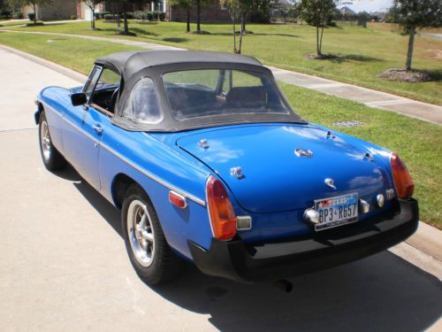 1976 MGB, image 3