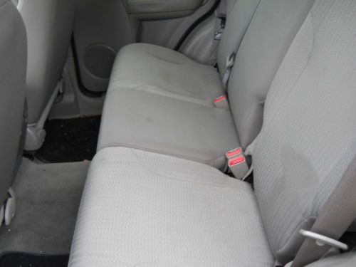 2004 Jeep Liberty Limited Sport Utility 4-Door 3.7L 4x4, image 11
