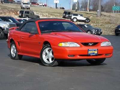 Ford mustang gt 5.0 v8 convertible ragtop eight cylinder 8 manual m/t