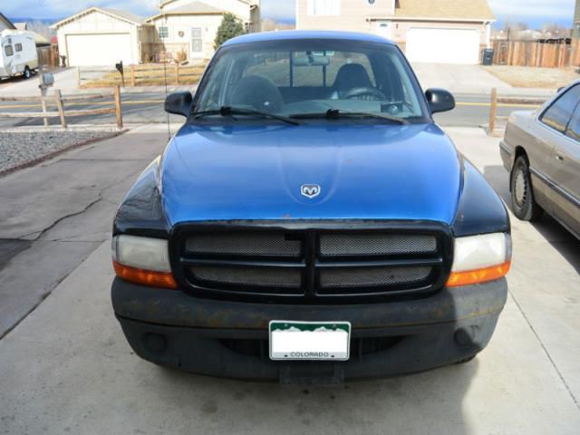 Dodge dakota base extended cab pickup 2-door