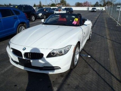 Z4 sdrive30i, alpine white over coral, 29k miles, bmw 2.95% apr financing!