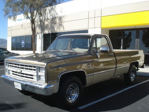 1987 chevrolet silverado 3/4 ton, 454 fuel injected. power windows/locks. nice.