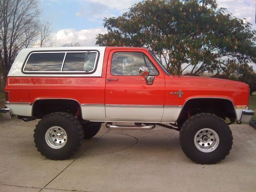 1987 chevy k-5 blazer  awesome vehicle * no rust * new paint*looks &amp; runs great*