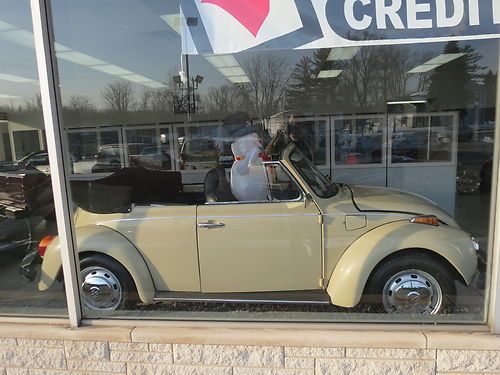 1974 volkswagen beetle base convertible 2-door 1.6l