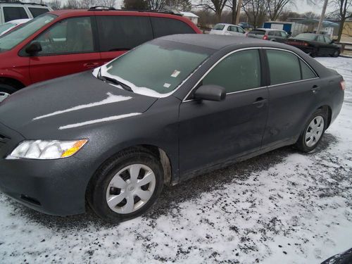 2009 toyota camry good runner (repair from light flood)