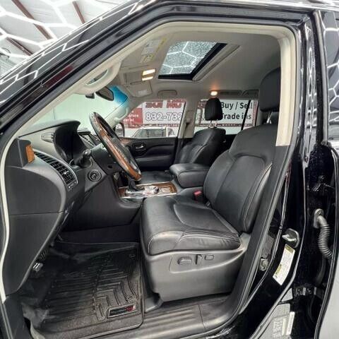 Infiniti QX80