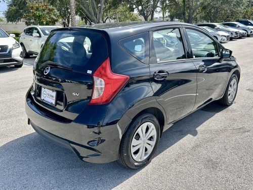 2019 nissan versa sv