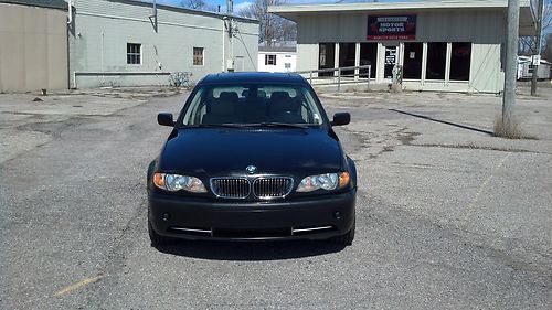 2003 bmw 330xi base sedan 4-door 3.0l