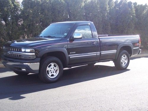 1999 chevrolet silverado z71 4x4, loaded, 8ft bed, flares, must see