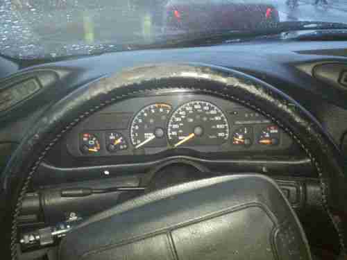 1994 Chevrolet Camaro Base Coupe 2-Door 3.4L, image 2