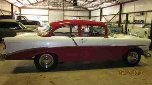 1956 Chevrolet Crimson & Pearl, image 2