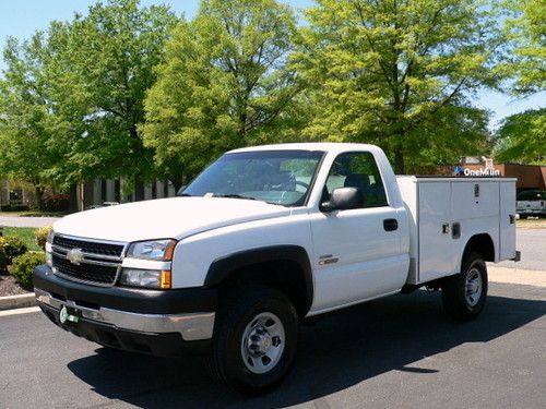 2007 3500 4x4 truck-1 owner! turbo diesel! reading utility body! $99 no reserve!
