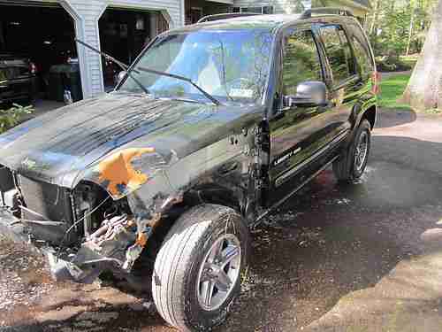 2004 jeep liberty columbia edition suv repairable damaged 78k miles runs drives, image 4