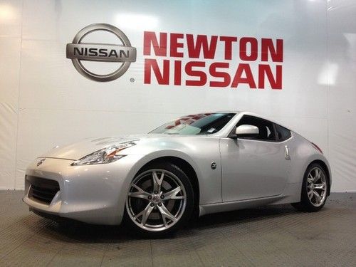 2010 nissan 370z touring coupe