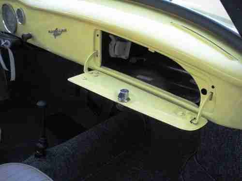 1970 Volkswagen Karmann Ghia Ragtop, image 17