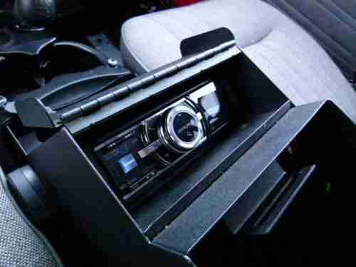 82 TOYOTA LAND CRUISER TURBO DIESEL 5 SPEED 75MPH FJ43 WAGON RESTORED NEAR MINT, US $65,000.00, image 19