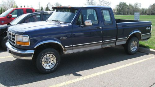 1995 ford f-150 xlt standard cab pickup 2-door 5.0l