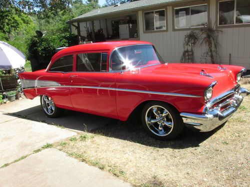 1957 chevrolet 2 dr. sedan
