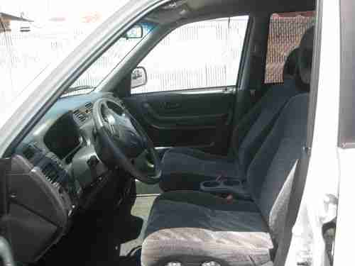 2001 Honda CRV, NO RESERVE, image 3