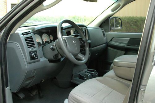 2008 Dodge Ram 1500 SLT Crew Cab Pickup 4-Door 4.7L, image 3