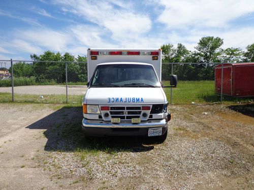 2003 ford e-350 ambulance for parts or repair