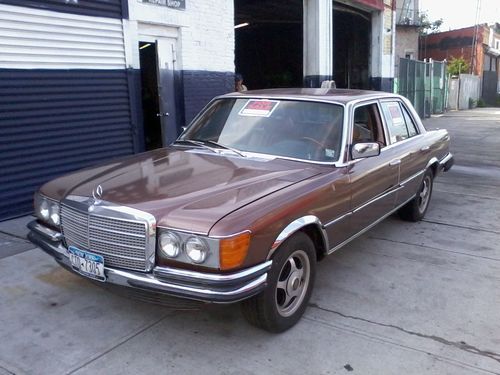 1979 mercedes-benz 280se 4-door sedan 4 speed manual trans euro version