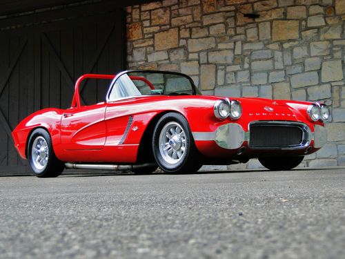 Unbelievable vintage race corvette, extensive history &amp; pedigree, purpose built