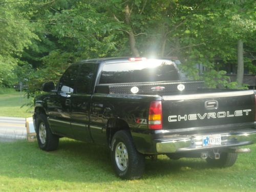 2002 chevrolet silverado 1500 ls extended cab pickup 4-door 5.3l