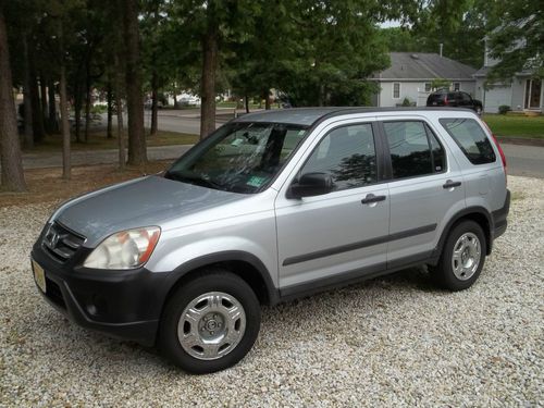 2005 honda cr-v lx sport utility 4-door 2.4l