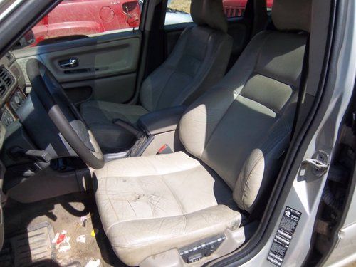2000 volvo v70